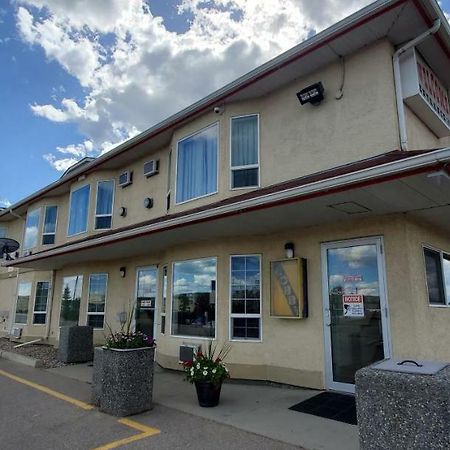 Western Budget Motel Cold Lake Экстерьер фото