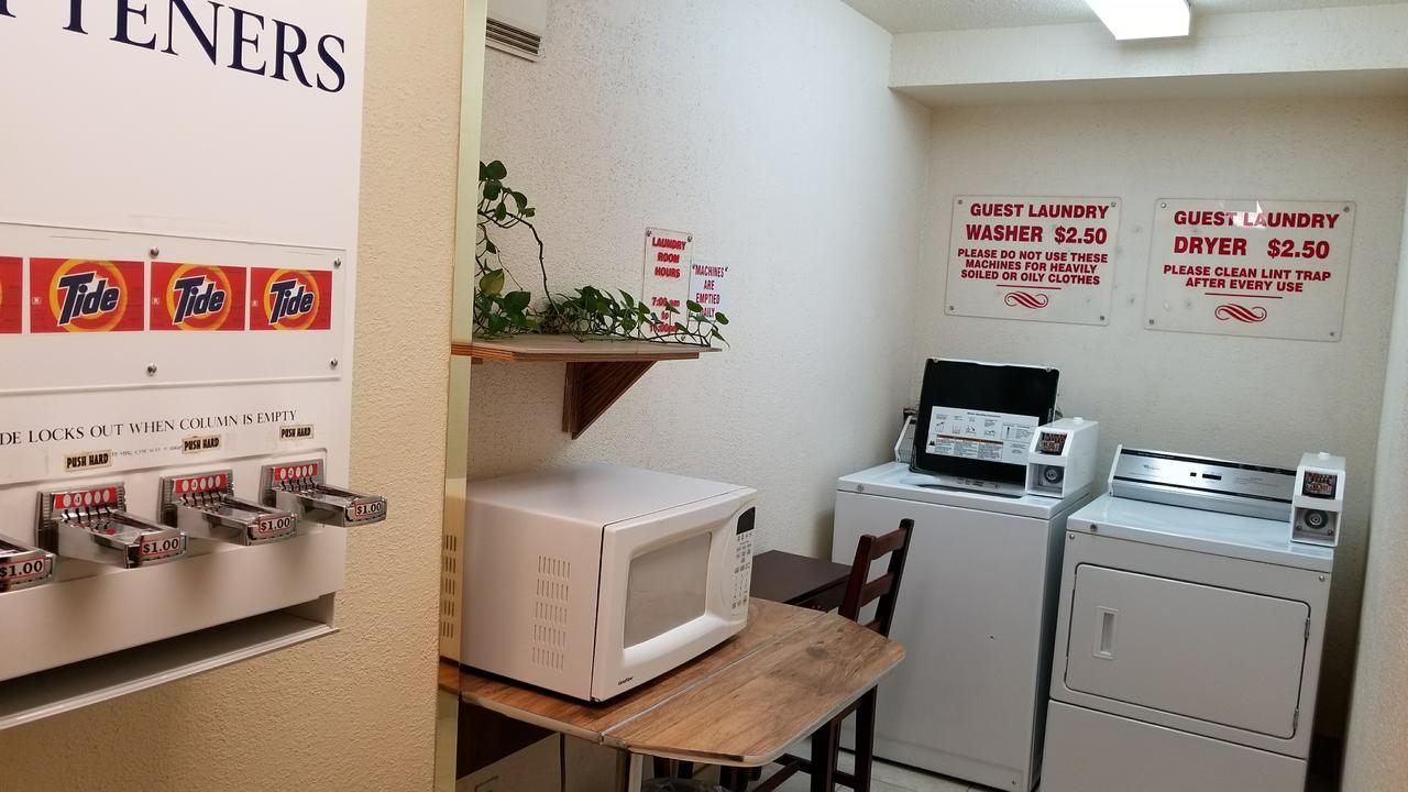 Western Budget Motel Cold Lake Экстерьер фото